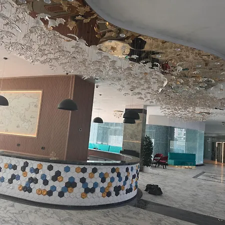 White Titanic 5 Stele Hotel 5*