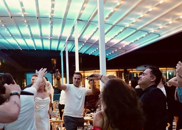 White Titanic 5 Stele Năvodari