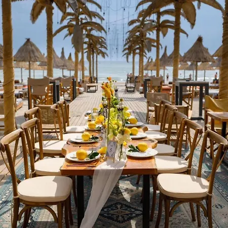 Hotel White Titanic 5 Stele