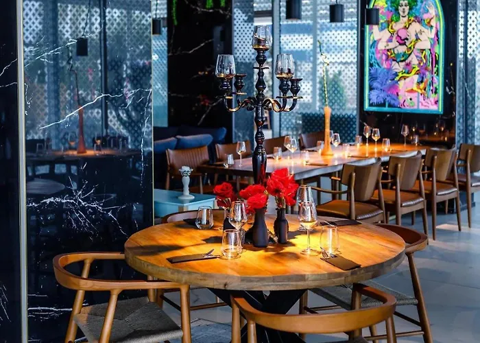 White Titanic 5 Stele 5* Năvodari