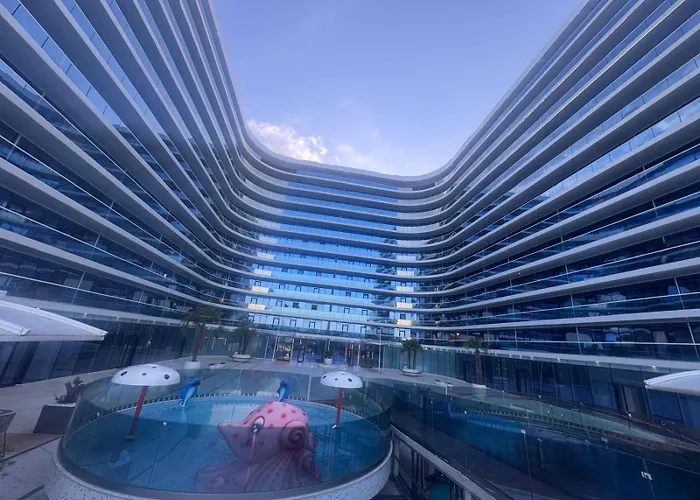 White Titanic 5 Stele Năvodari